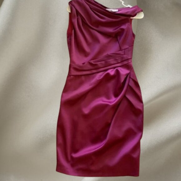 Dresses & Skirts - Beautiful dress - purple size 6